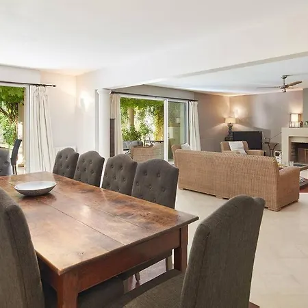 Lovelydays • 6br With Pool 度假居